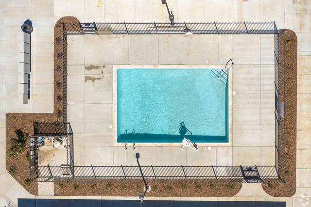 2-bedroom apartment at Gardens At Quail Run II Apartments in Elk Grove, CA